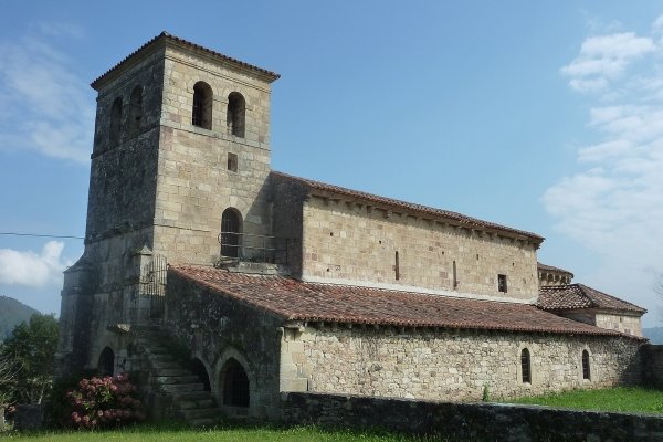 Iglesia_Románica_de_San_Andrés_(Santa_María_de_Cayón,Cantabria)